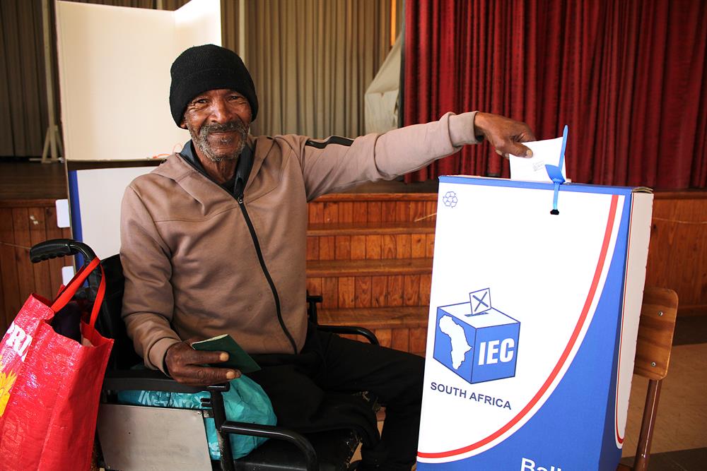 By-elections proceed calmly amid high political stakes